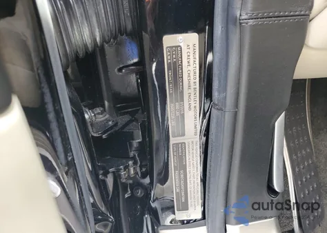 2015 Bentley Flying Spur z USA, uszkodzony, nr VIN SCBEC9ZA5FC047564